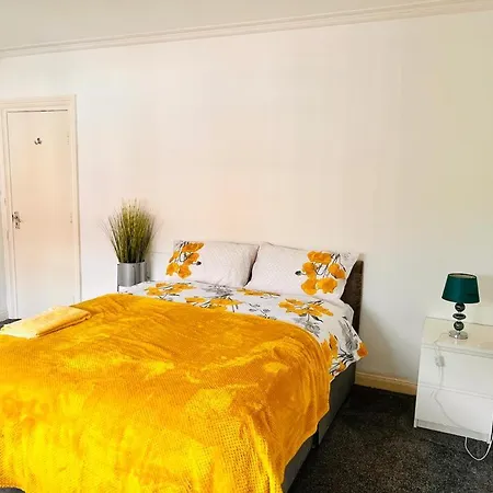 בית הארחה Double Close To Headingley Stadium לידס